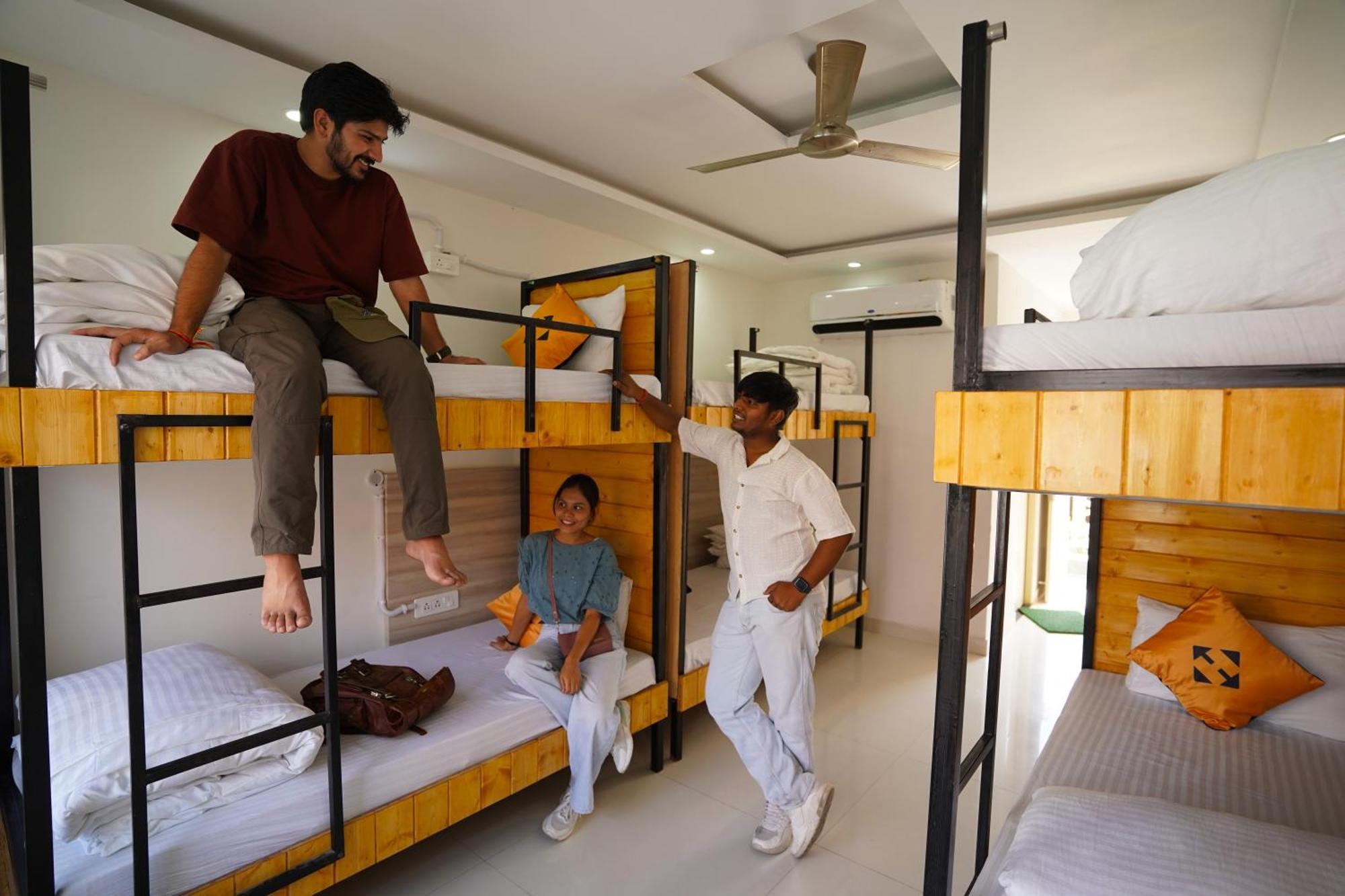 Ostello Hide-In Rishikesh, Laxman Jhula Esterno foto