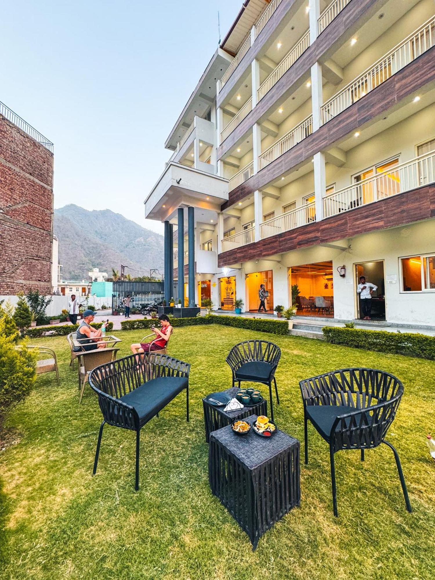 Ostello Hide-In Rishikesh, Laxman Jhula Esterno foto